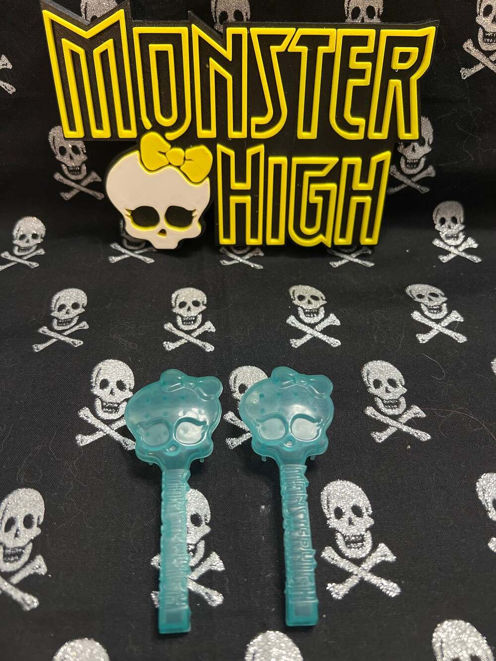 Monster High Translucent Blue Brush Set of 2
